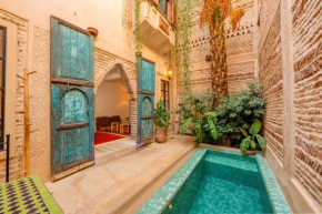 Riad Max -Exclusif - 20mn de Jamaa Al Fnaa